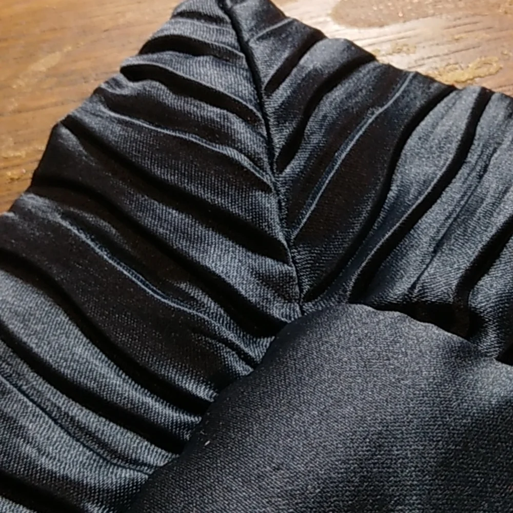 Nicole Miller pillow sham